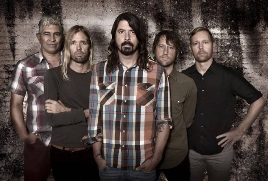 foo-fighters-2015