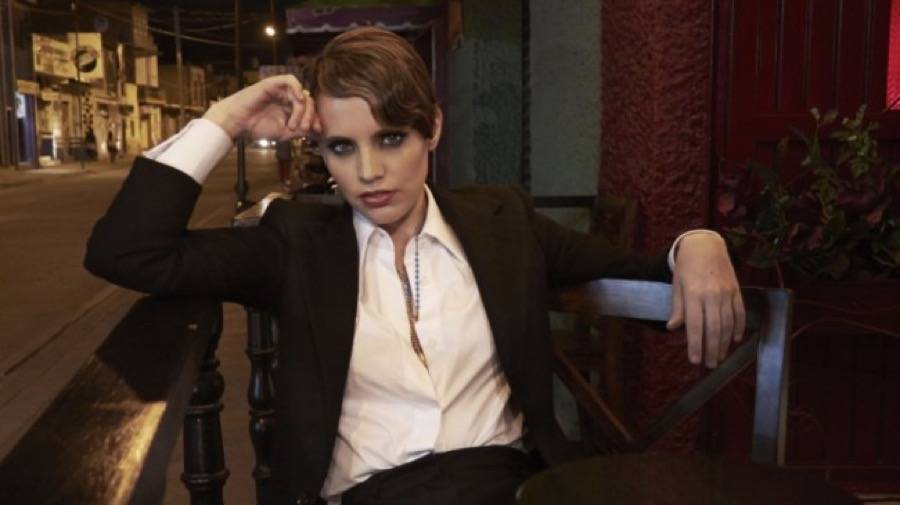 anna-calvi-roger-deckker-2013