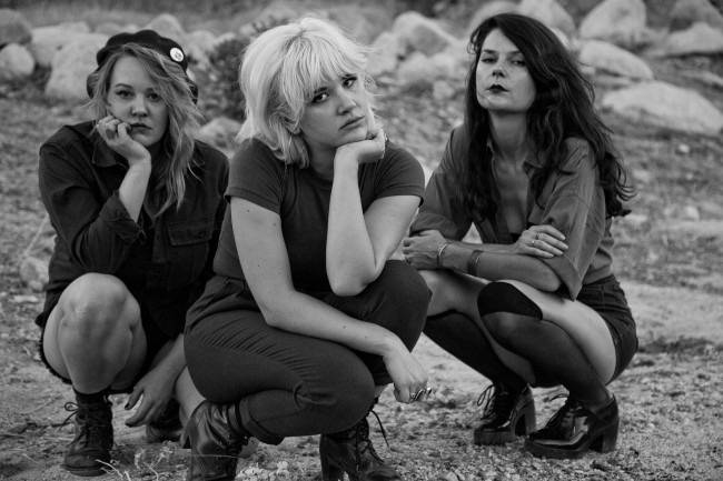 bleached-welcome-the-worms